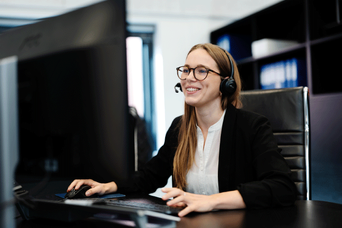SKILTEX customer service coworker